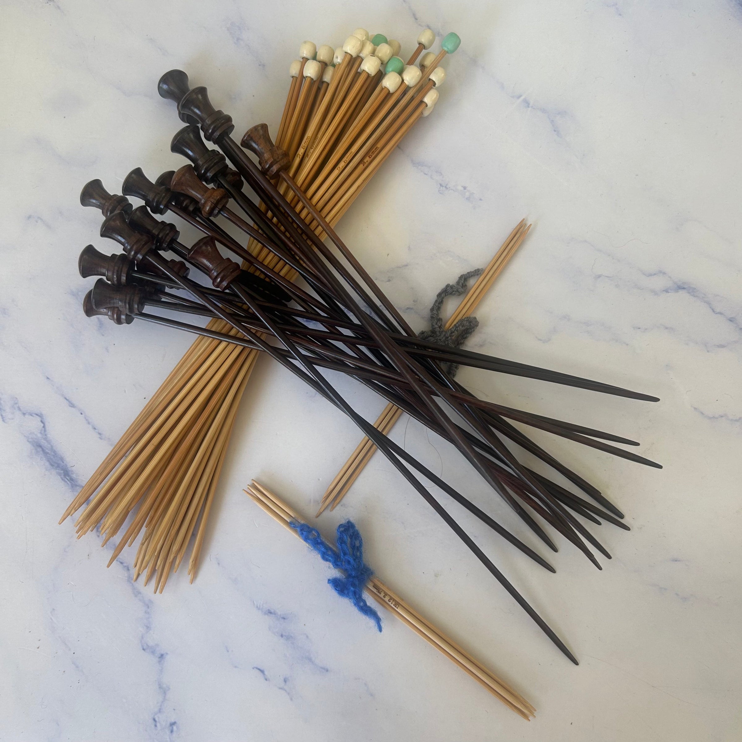 Knitting needles of different sizes