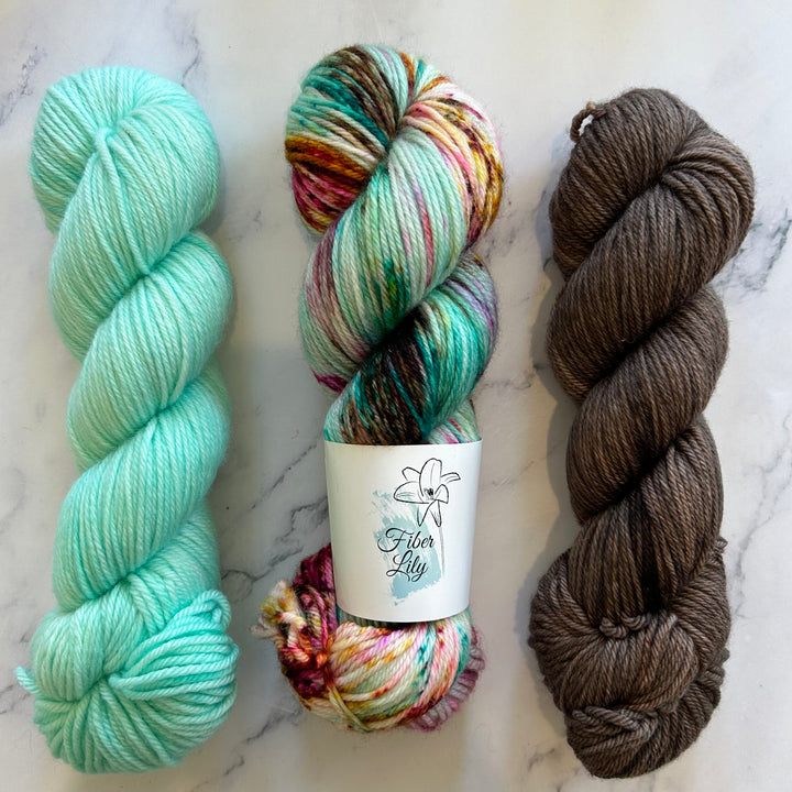 Green and brown yarn