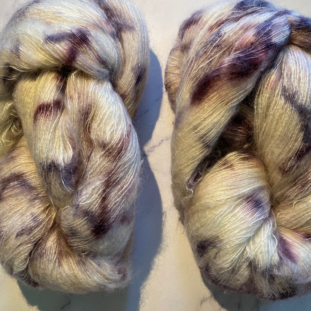 Hand Maiden (Fleece Artist) - Superkid Silk 125g