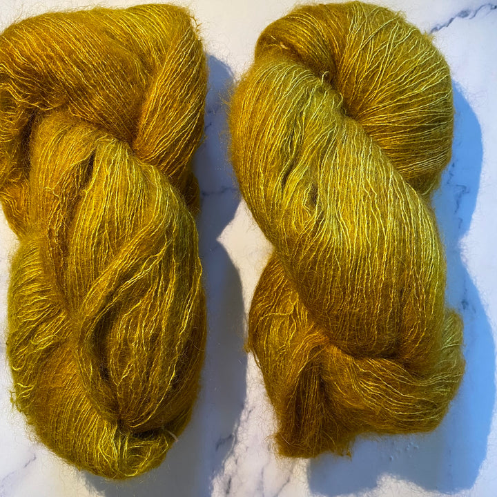 Hand Maiden (Fleece Artist) - Superkid Silk 125g