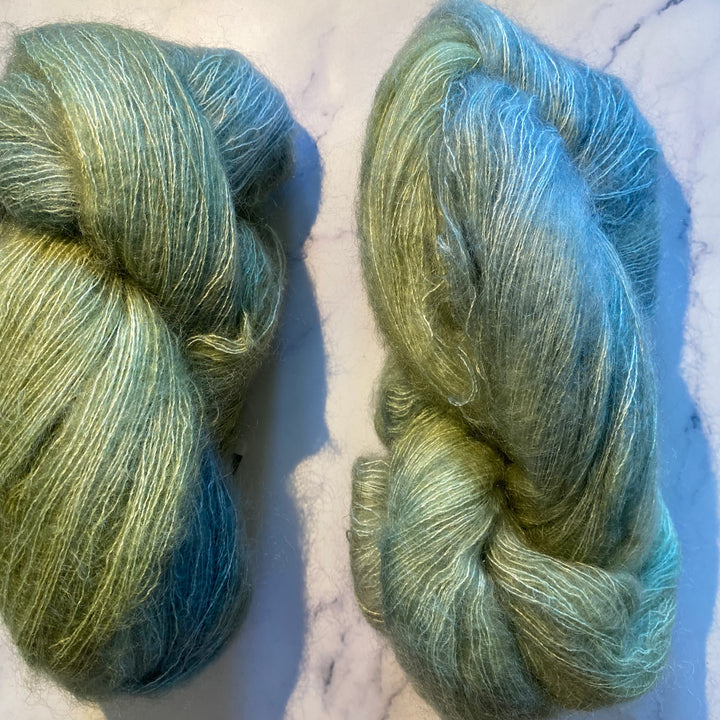 Hand Maiden (Fleece Artist) - Superkid Silk 125g