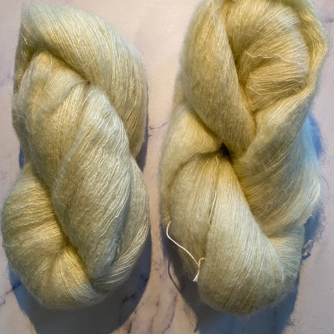 Hand Maiden (Fleece Artist) - Superkid Silk 125g