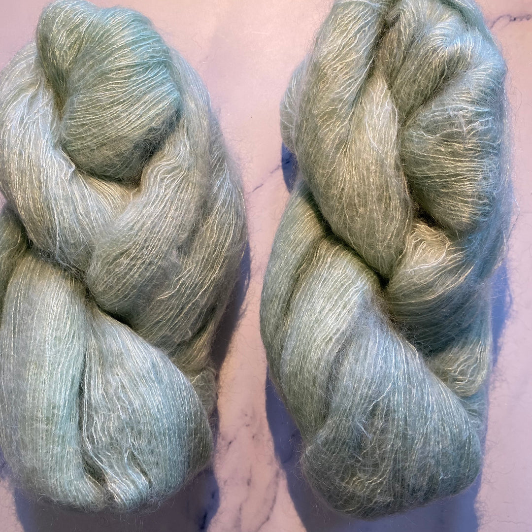 Hand Maiden (Fleece Artist) - Superkid Silk 125g