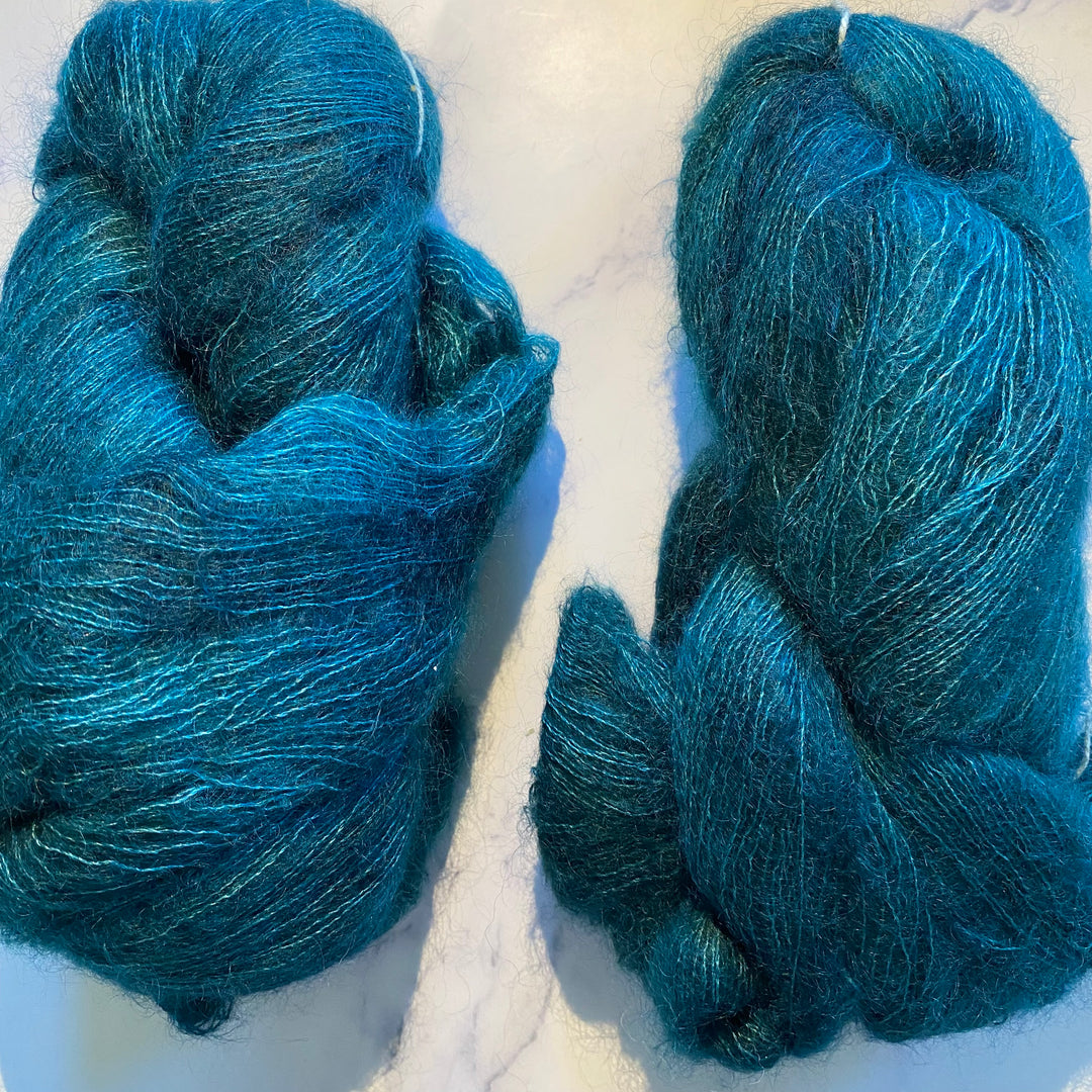 Hand Maiden (Fleece Artist) - Superkid Silk 125g