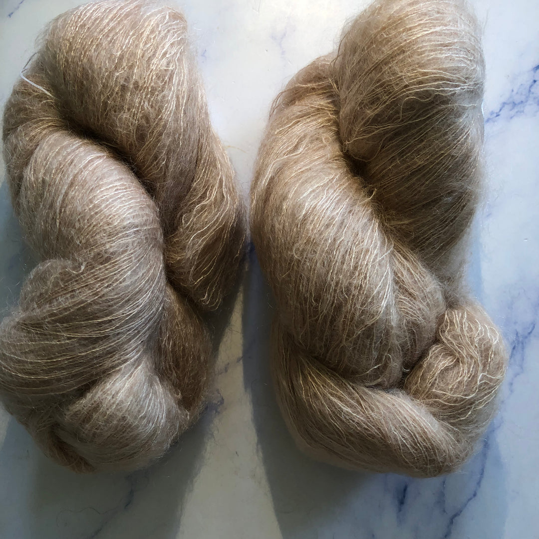 Hand Maiden (Fleece Artist) - Superkid Silk 125g