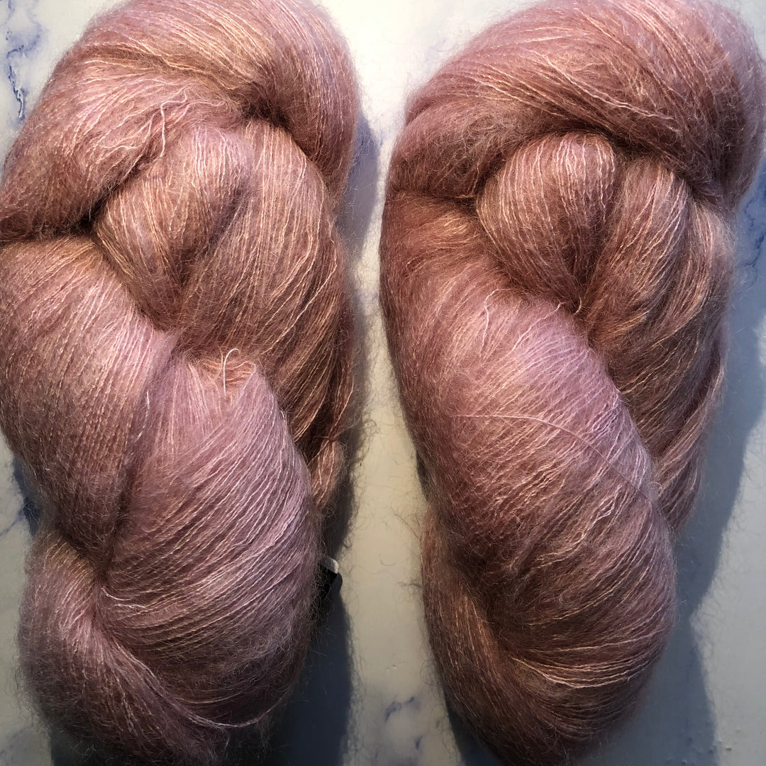 Hand Maiden (Fleece Artist) - Superkid Silk 125g