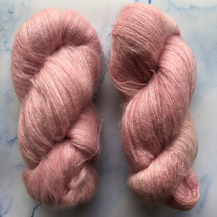 Hand Maiden (Fleece Artist) - Superkid Silk 125g