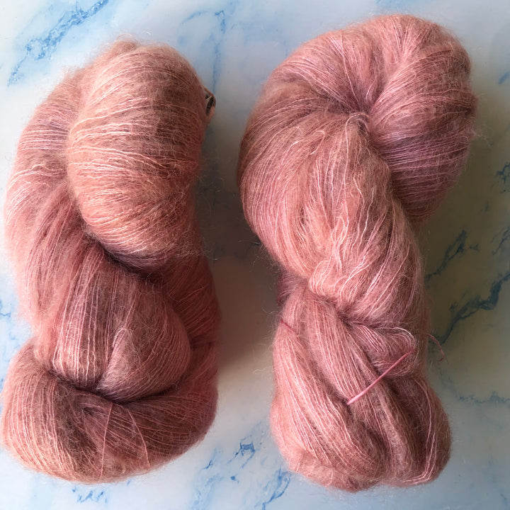 Hand Maiden (Fleece Artist) - Superkid Silk 125g