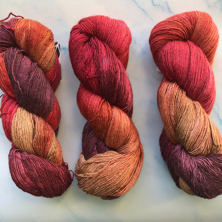 Hand Maiden - Mini Maiden