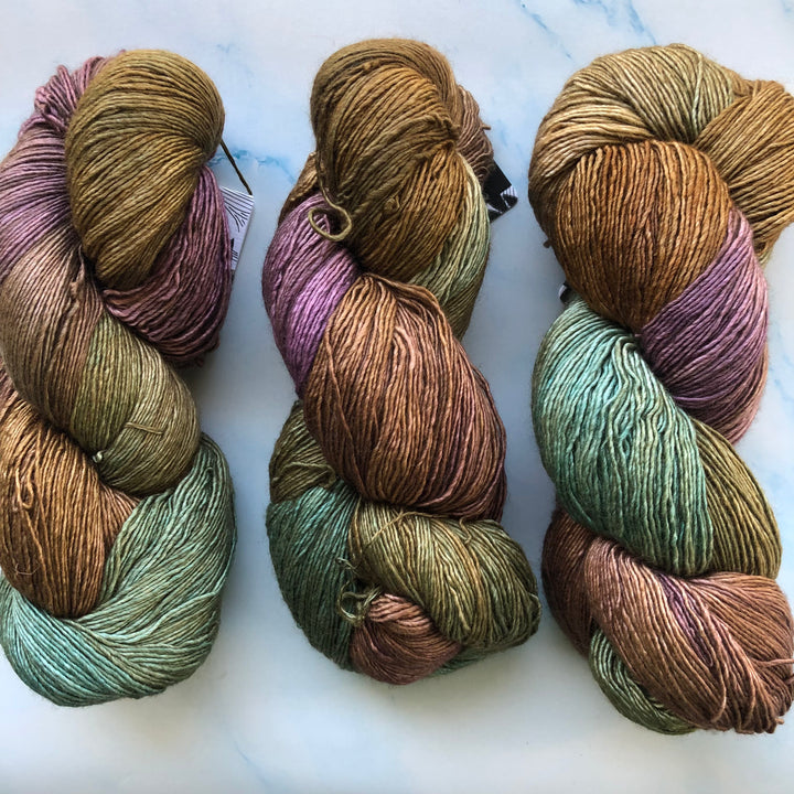 Hand Maiden - Mini Maiden