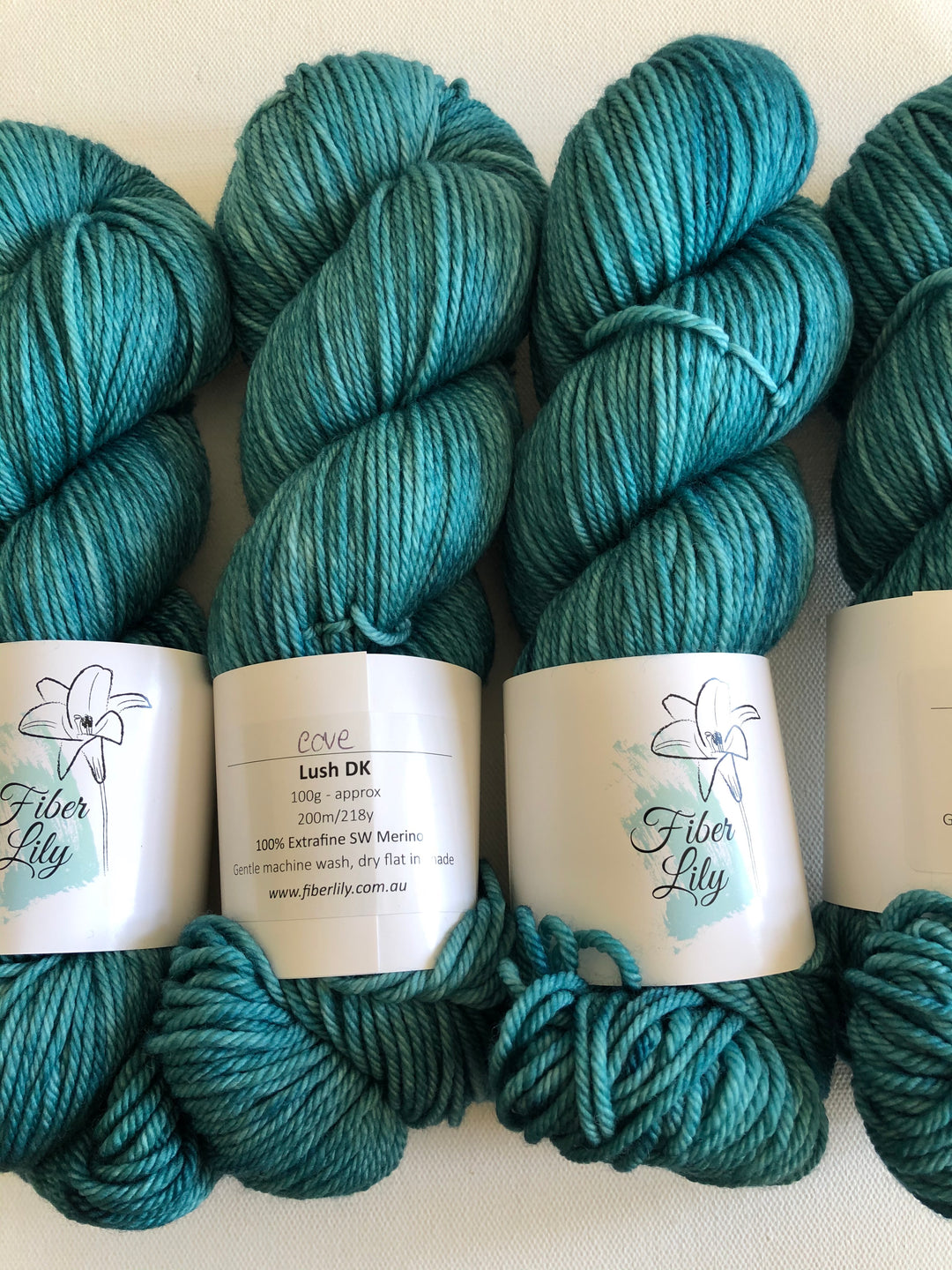 Fiber Lily D'Luxe DK